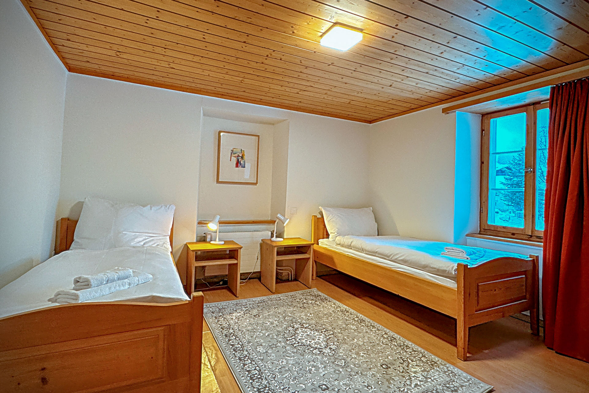 Ferienwohnung-in-Bergün-Schlafzimmer-zeitzer-stock-OG